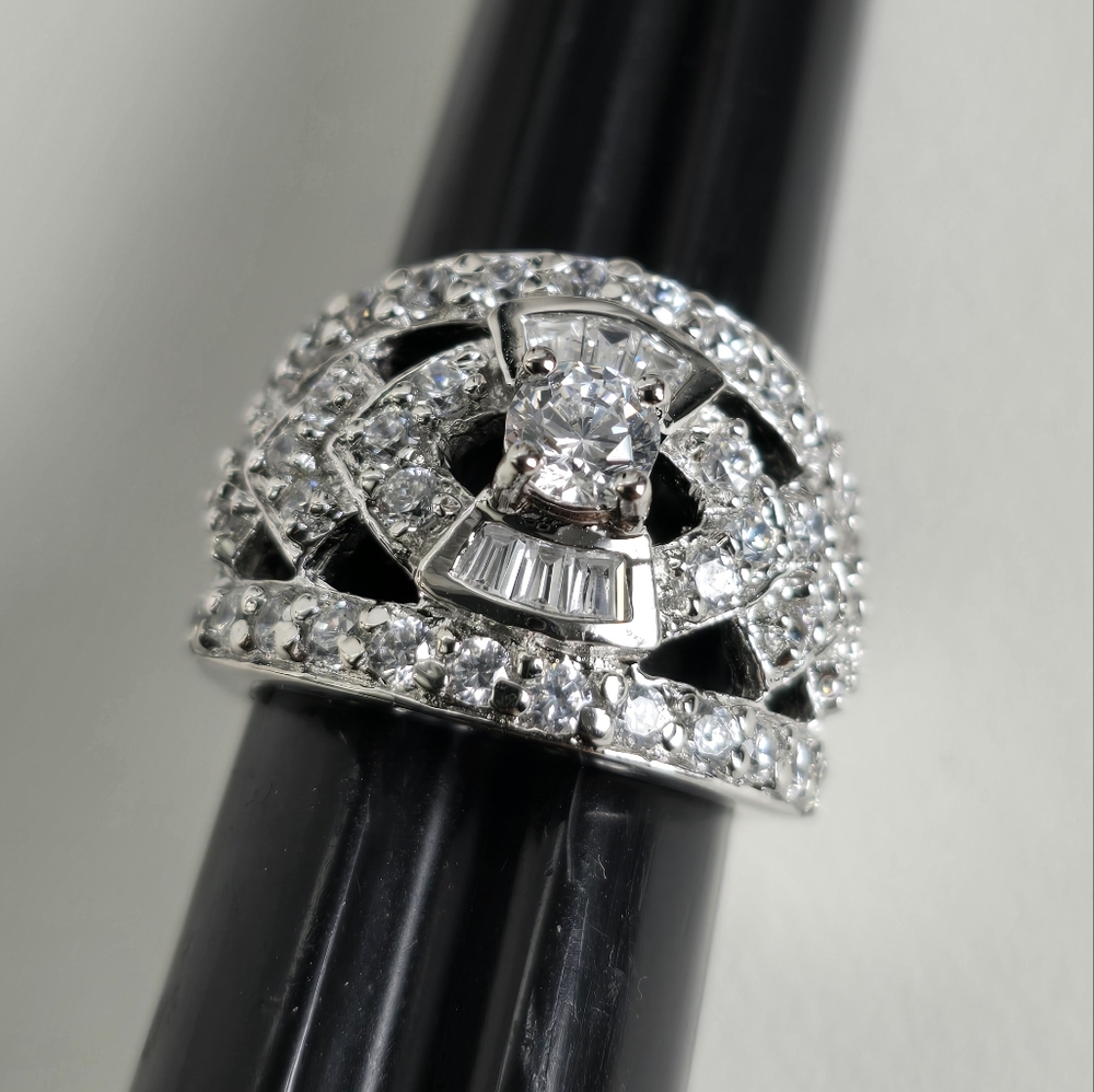 Watch Video / Sterling Silver 925 Elegant Silver Ring View 2